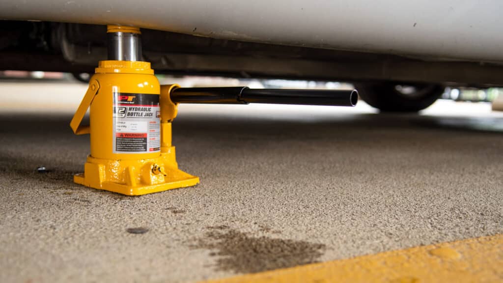 Best Bottle Jacks Review (2024 Ratings)