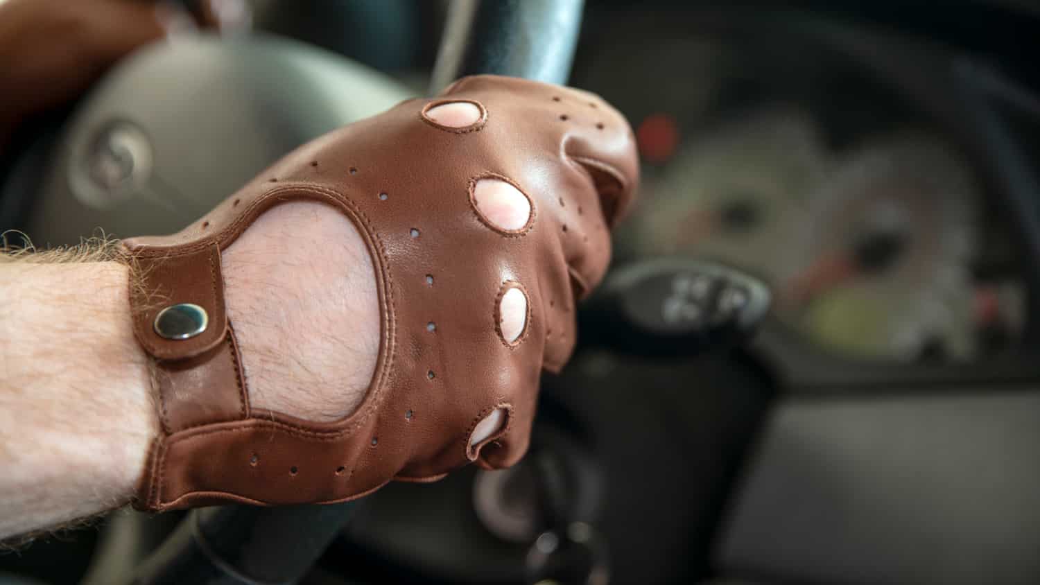 Best Driving Gloves Review (2023 Ratings)