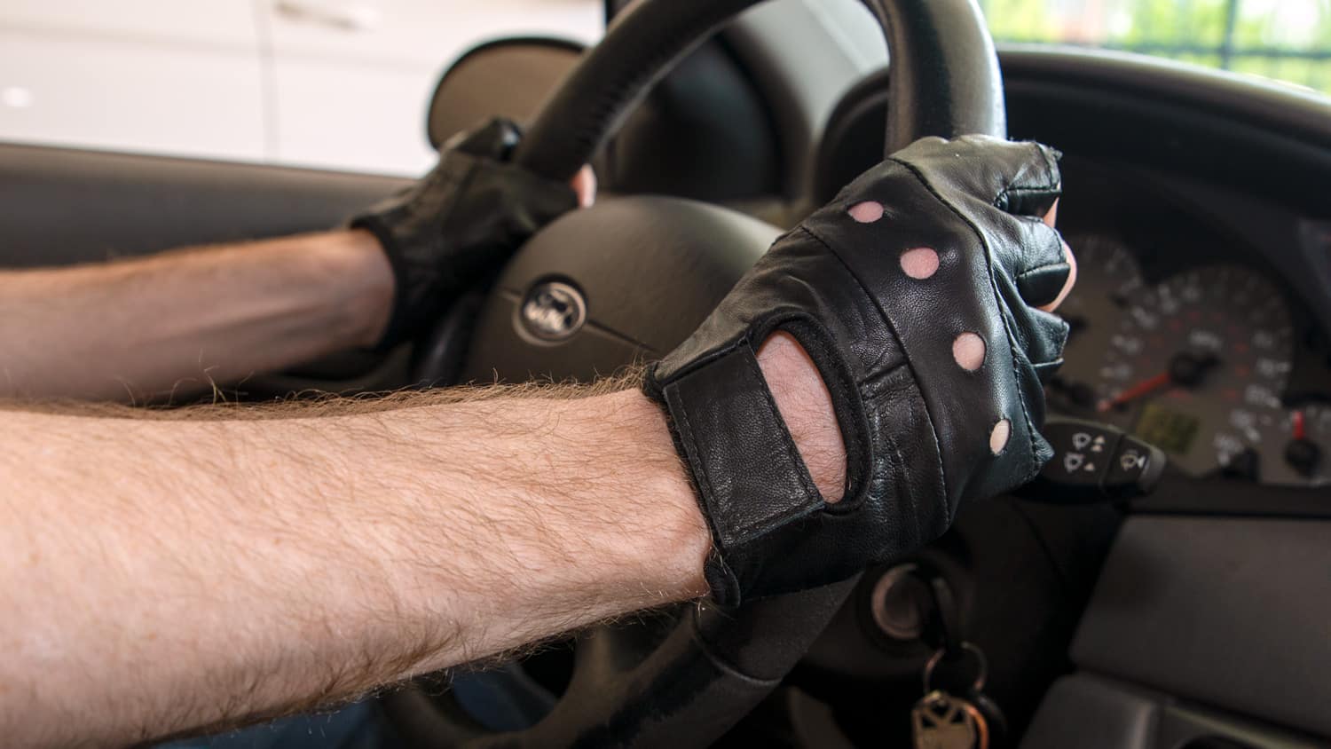 Best Driving Gloves Review (2024 Ratings)